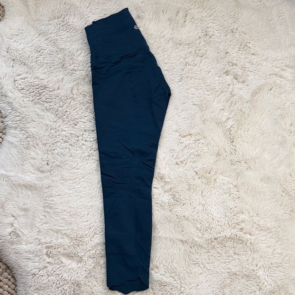 Lululemon Wunder Under *SE Scallop Size 4